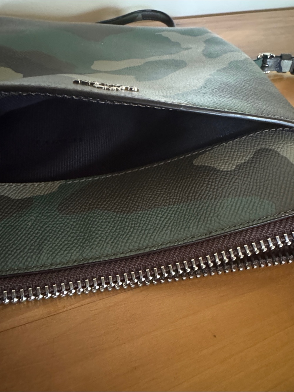 COACH Green Camouflage Print Crossbody Bag With Large Slip-On Pocket - Picture 5 of 13